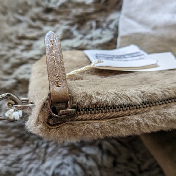 Brunello Cucinelli Genuine Fur Clutch. - Picture 11 of 14